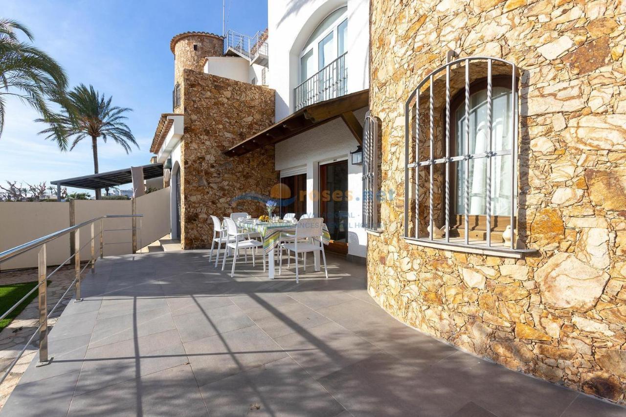 Rnet - Villa Piscina Port Primer Empuriabrava Extérieur photo