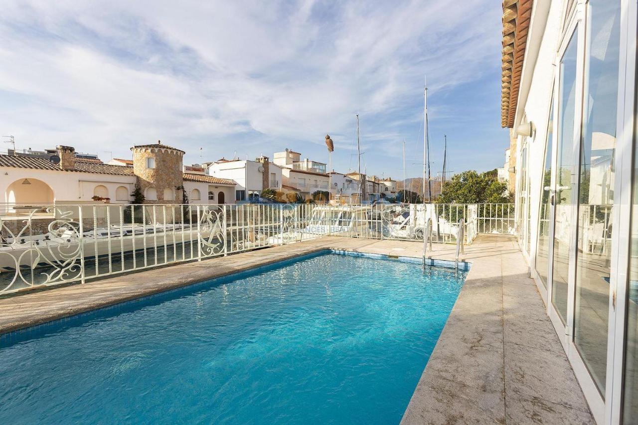 Rnet - Villa Piscina Port Primer Empuriabrava Extérieur photo